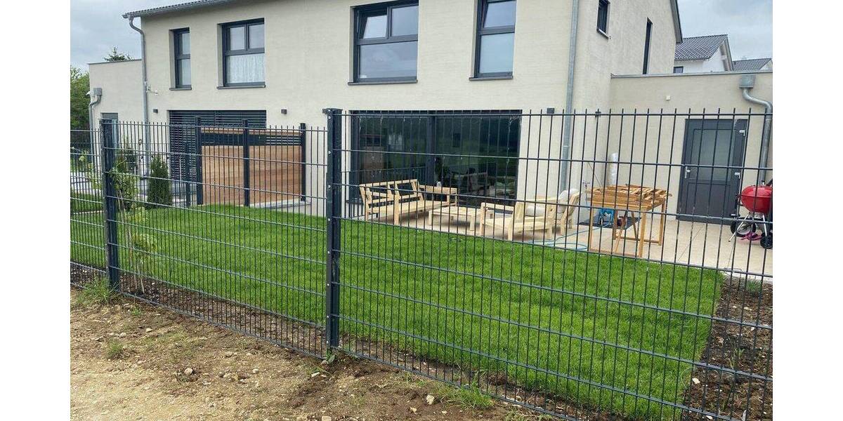Doppelhaushälfte Amstetten - 7 Zimmer, 185 m&sup2;, 2.000&euro; | Angebot:26819968