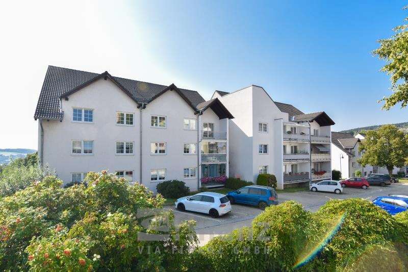 Wohnung zum Kaufen in Lauter-Bernsbach 55.000 € 57.53 m² 2 zimmer