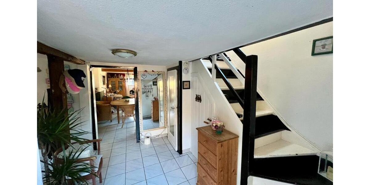 Doppelhaushälfte Winterberg - 4 Zimmer, 100 m&sup2;, 129.000&euro; | Angebot:25980320