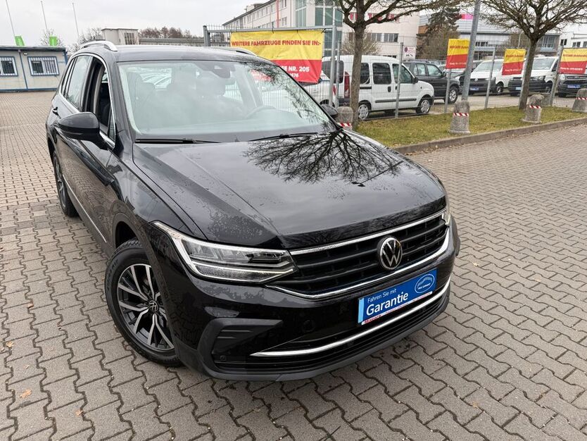 VW Tiguan 97.995 km 23.800 € Offenbach 63071