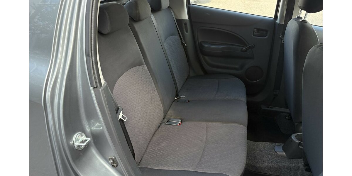Mitsubishi Space Star 1.0 DiamantEdition KLIMAANLAGE/1.HAND 90.784 km 5.900 &euro; Villingen-Schwenningen 78054