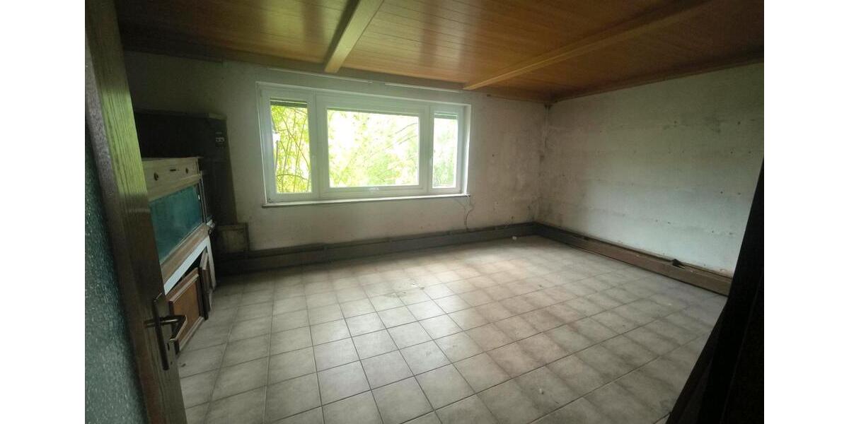 Einfamilienhaus Waldsassen - 6 Zimmer, 180.000&euro; | Angebot:21813445