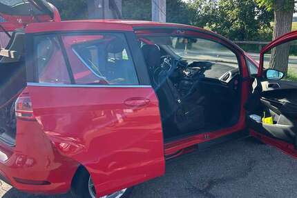 Ford B-Max 172.000 km 4.800 &euro; München 81549