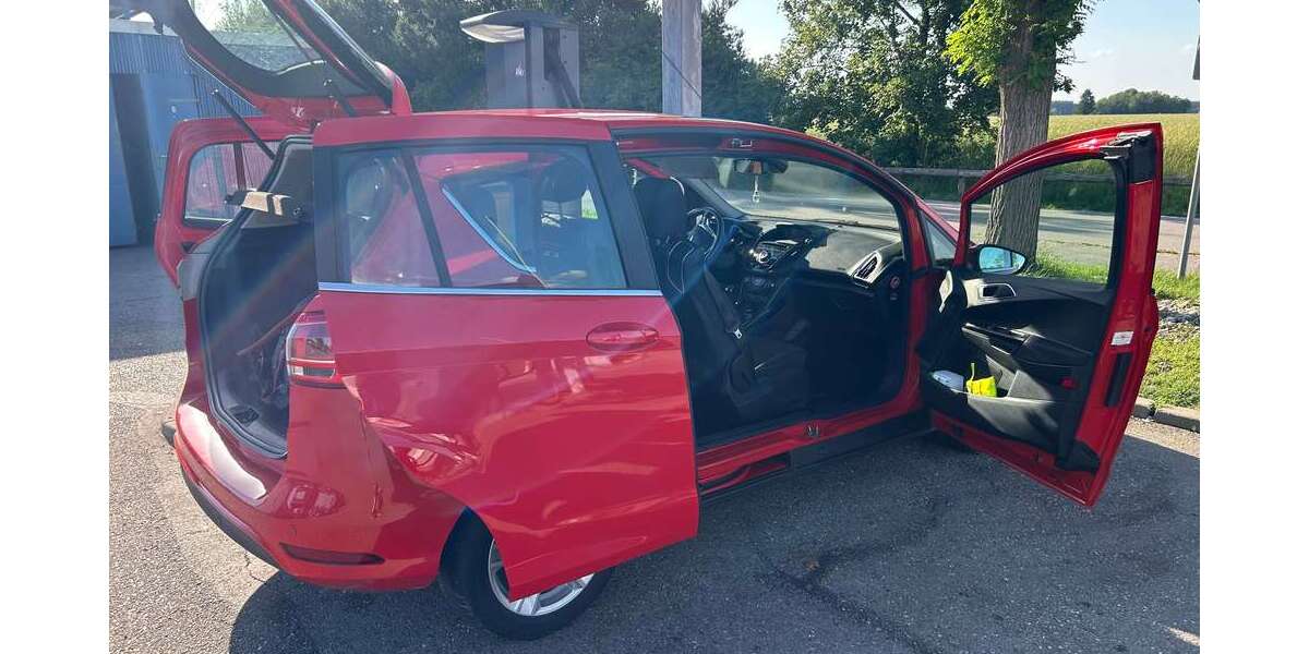 Ford B-Max 172.000 km 4.800 &euro; München 81549