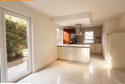 Moderne Doppelhaushälfte in Zirndorf zu vermieten 5 zimmer
