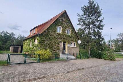 Einfamilienhaus ehemaliges Praxisgebäude in ruhiger Lage 9 zimmer