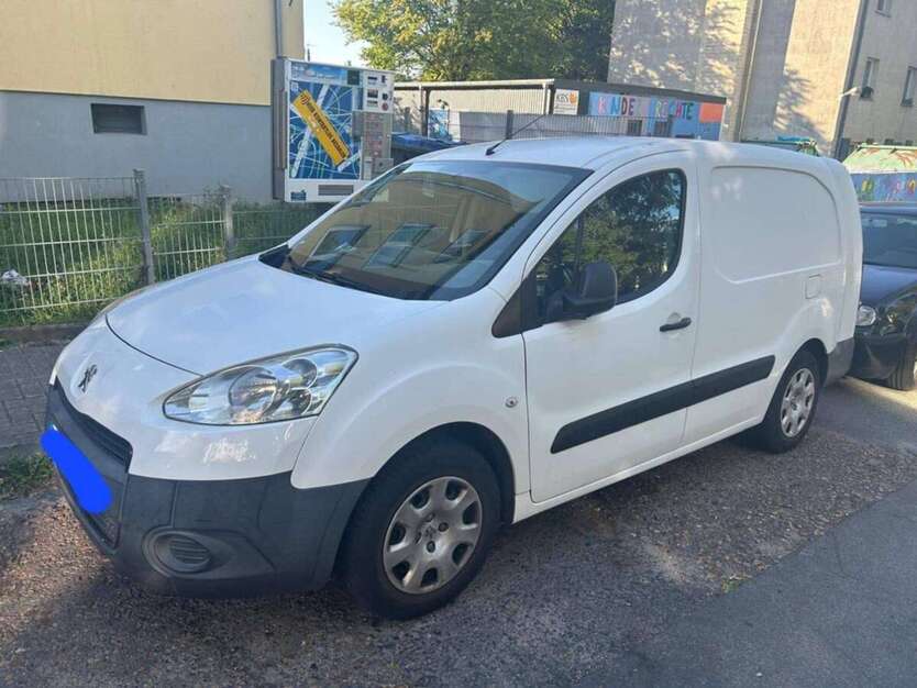 Peugeot Partner 191.000 km 4.150 € Wiesbaden 65199