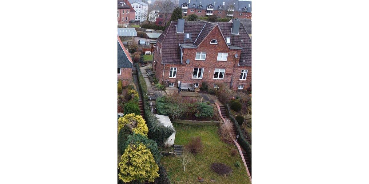 Doppelhaushälfte Schleswig - 2 Zimmer, 158 m&sup2;, 348.000&euro; | Angebot:26059425