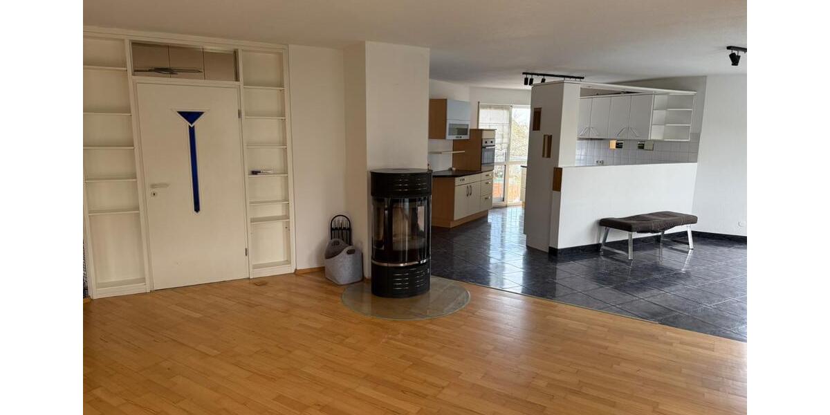 Einfamilienhaus Bad Dürrheim - 5 Zimmer, 210 m&sup2;, 1.800&euro; | Angebot:25403158