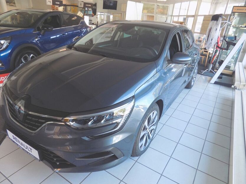 Renault Megane 16.432 km 24.950 € Schwerin 19061