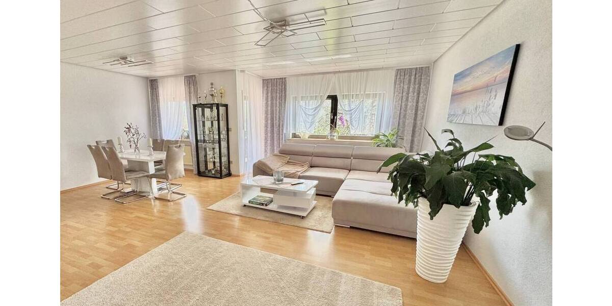 Einfamilienhaus Schauenburg / Breitenbach Breitenbach - 8 Zimmer, 221 m&sup2;, 345.000&euro; | Angebot:25822457