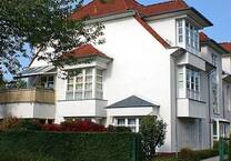Berlin-Zehlendorf mit Balkon und Stellplatz