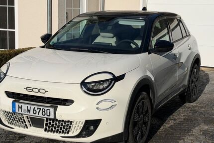 Fiat 600 4.800 km 25.900 &euro; Straßlach-Dingharting 82064