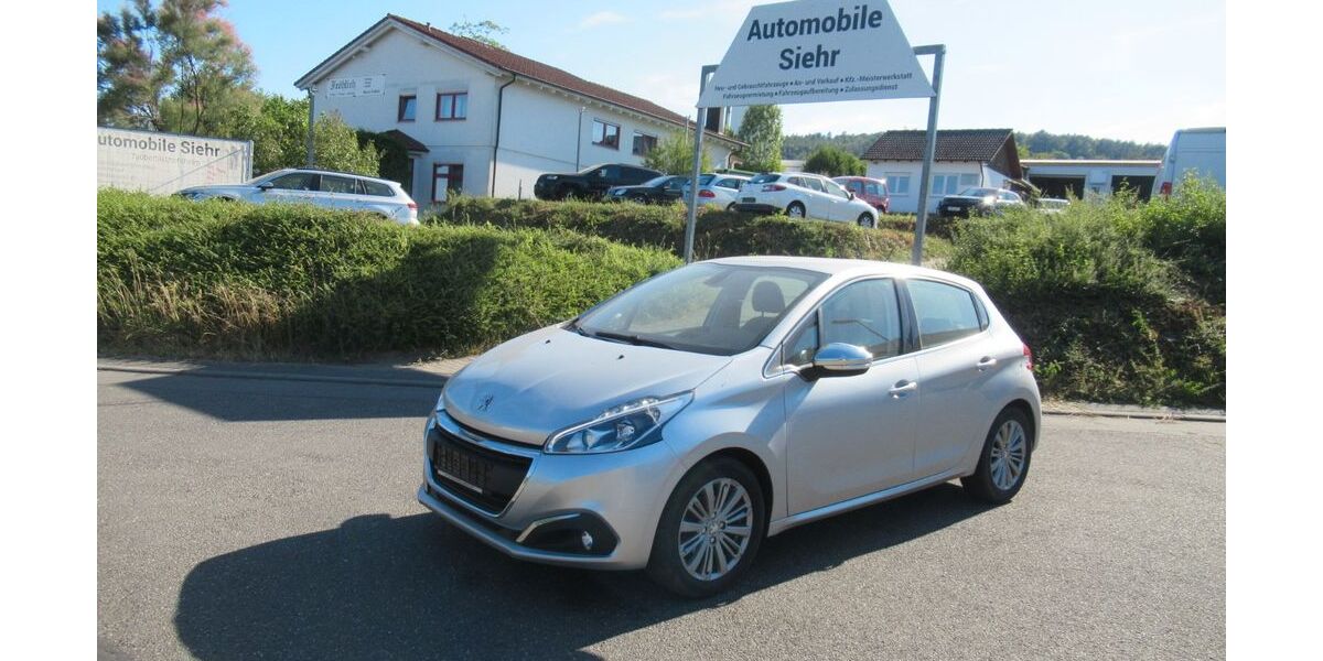 Peugeot 208 41.000 km 11.300 &euro; Tauberbischofsheim 97941