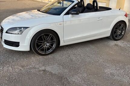 Audi TT 107.000 km 18.900 &euro; München 80935