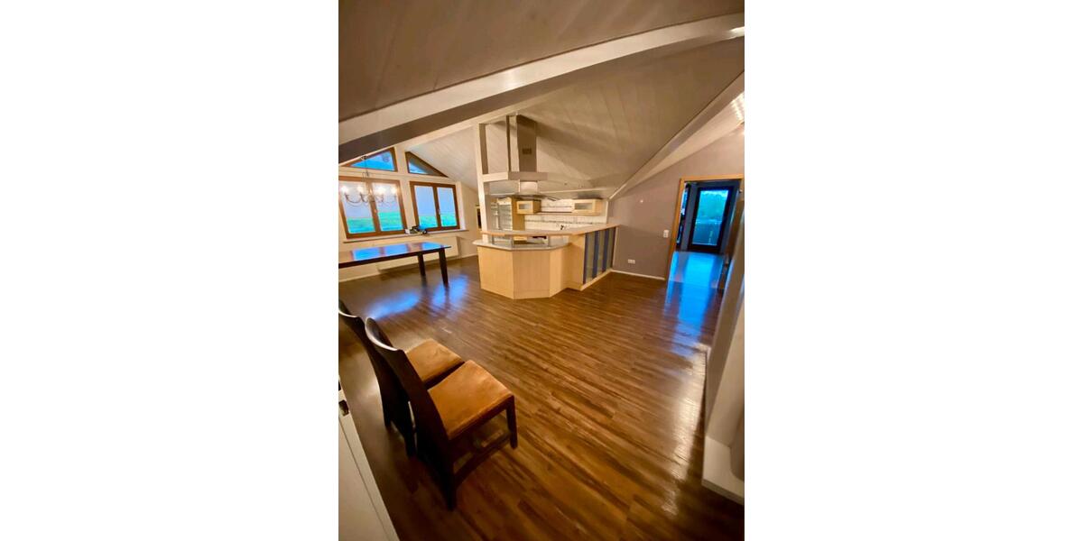 Dachgeschoßwohnung Oberreute - 3 Zimmer, 115 m&sup2;, 990&euro; | Angebot:26335481