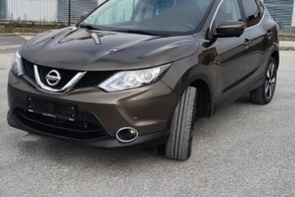 Nissan Qashqai 178.460 km 10.599 &euro; Augsburg 86154