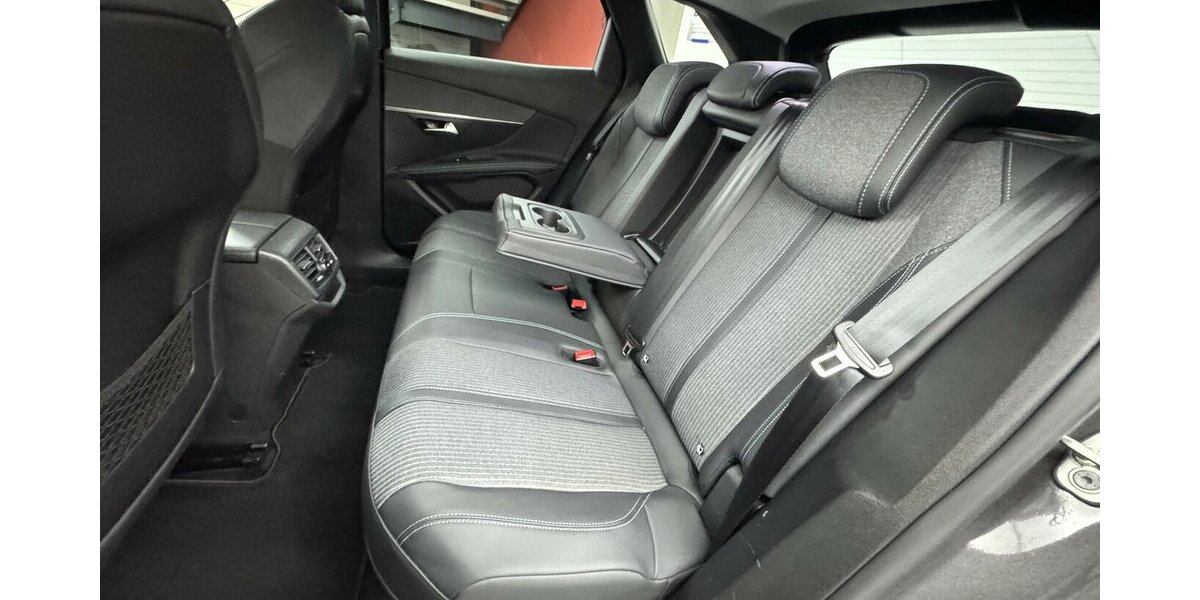 Peugeot 3008 1.6 225 Allure 1.Hand Pack Plug-In Hybrid 51.950 km 20.990 &euro; Lich 35423
