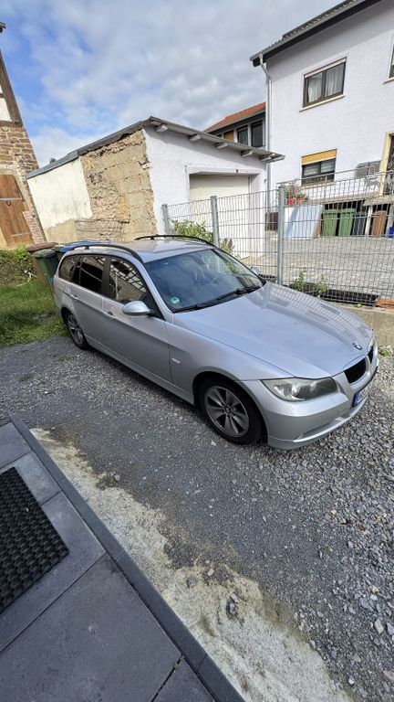 BMW 318 268.159 km 3.500 € Helmstadt-Bargen 74921