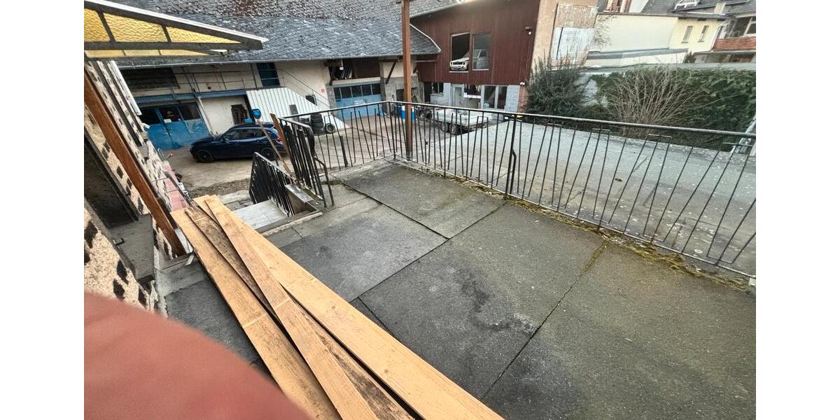 Einfamilienhaus Polch - 5 Zimmer, 240 m&sup2;, 2.600&euro; | Angebot:25976514