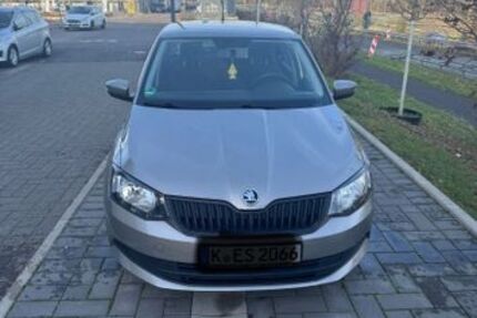 Skoda Fabia 123.000 km 5.799 &euro; Köln 50765