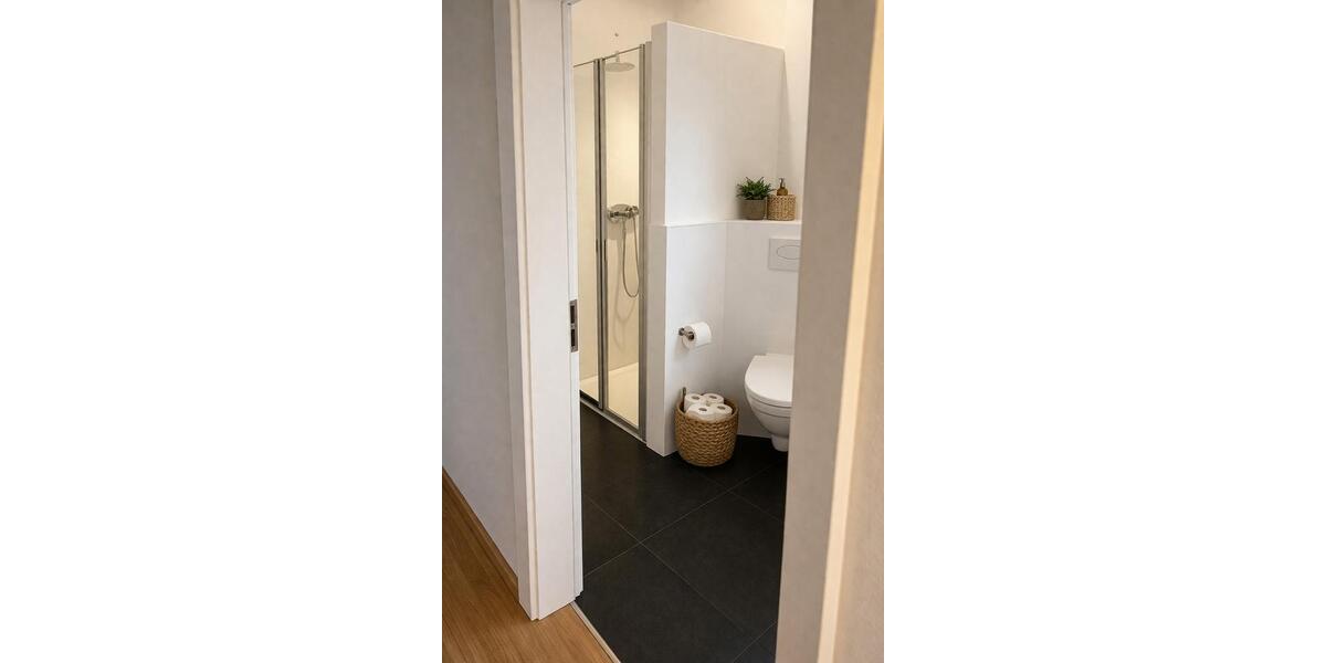 Reihenhaus Schenefeld - 4 Zimmer, 135 m&sup2;, 2.700&euro; | Angebot:25991904