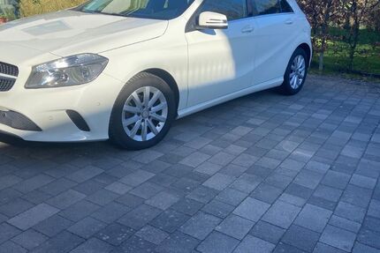 Mercedes-Benz A 180 105.000 km 14.000 &euro; KARLSHAGEN 17449