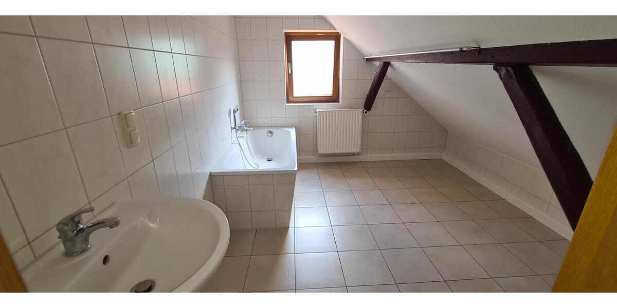schöne gemütliche 2-Zimmer-Wohnung in Stadtmitte Stadtroda´s - Etagenwohnung Stadtroda | Angebot:27156294
