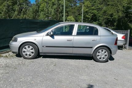 Opel Astra 88.000 km 3.200 &euro; friedrichsdorf 61381