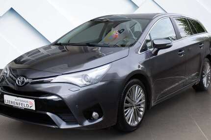 Toyota Avensis 100.000 km 12.490 &euro; Düsseldorf 40231