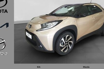 Toyota Aygo (X) 2.500 km 17.890 € Schortens 26419