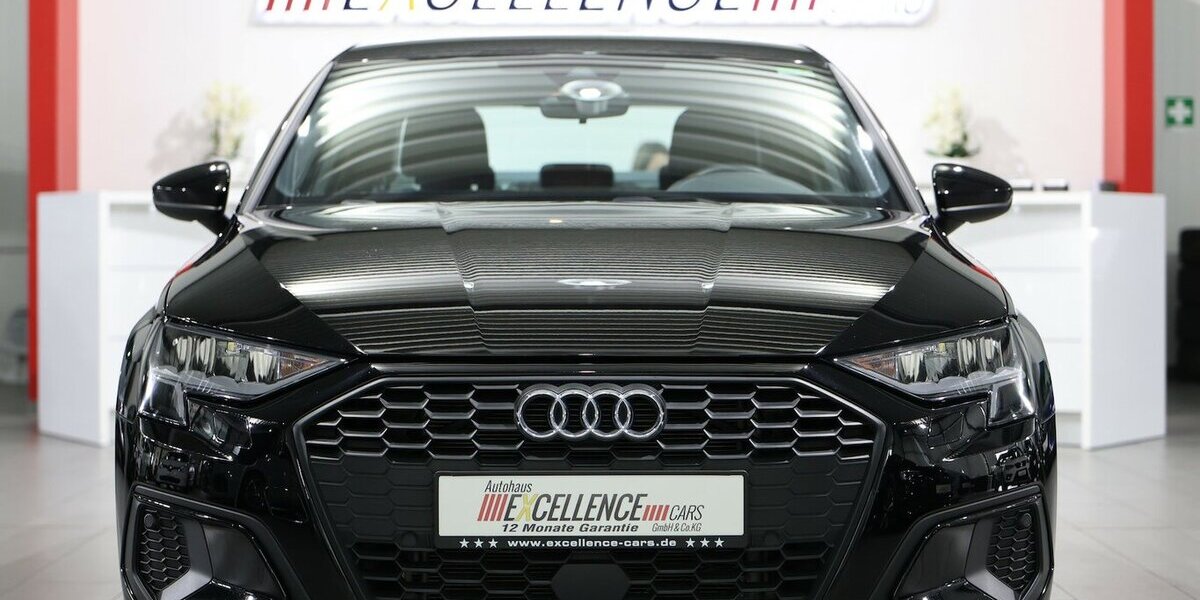 Audi A3 LIMOUSINE 35 TFSI BUSINESS BLACK LED,ACC+LANE 16.000 km 27.777 &euro; Hamm 59077