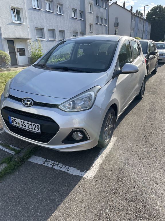 i10
