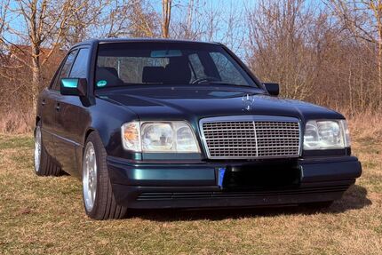 Mercedes-Benz 220 318.500 km 7.150 &euro; Petersberg 06193