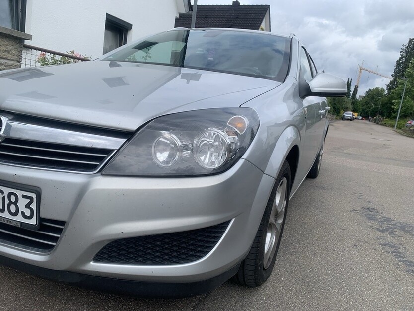 Opel Astra H Caravan 260.000 km 1.300 € Aalen 73430