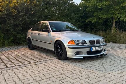 BMW 318 214.870 km 3.700 &euro; Moorenweis 82272
