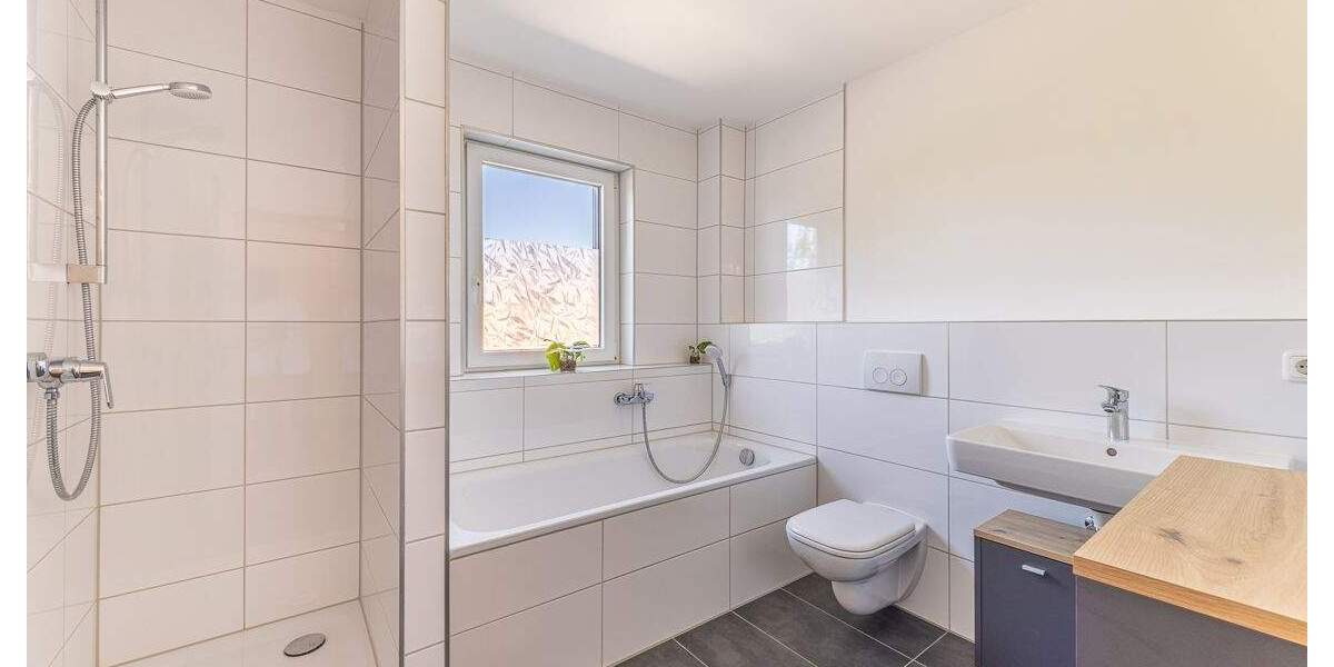 Etagenwohnung Kirchseeon - 3 Zimmer, 96 m&sup2;, 500.000&euro; | Angebot:25288057