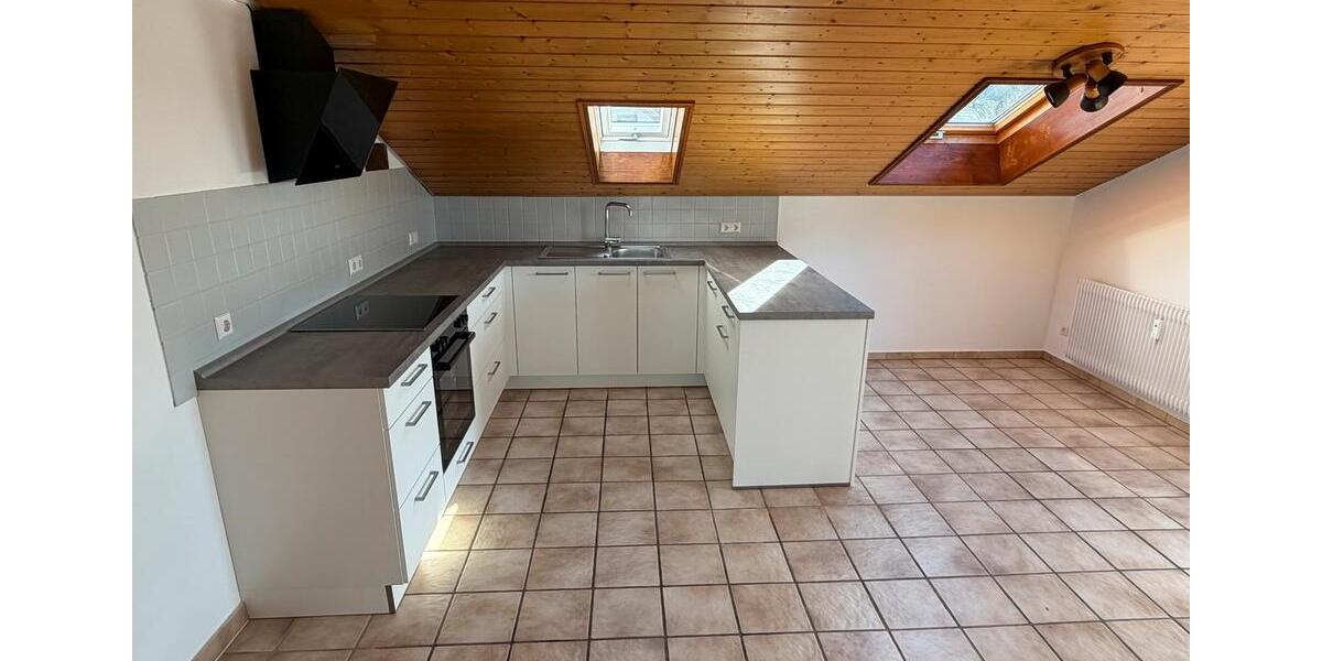 Dachgeschoßwohnung Engen - 3.5 Zimmer, 120 m&sup2;, 1.190&euro; | Angebot:26339973