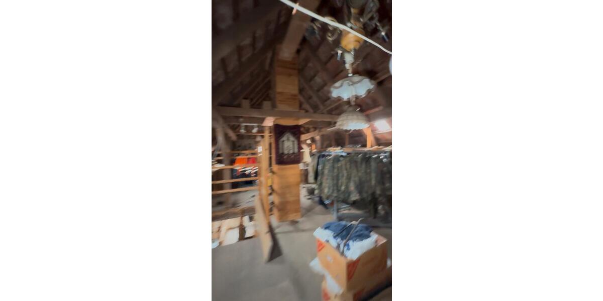 LAGER, LAGER, LAGER… BAUERNHAUS MIT SCHEUNE MIETEN ODER KAUFEN 5 zimmer