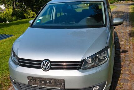 VW Touran 298.000 km 3.950 &euro; Blomesche Wildnis 25348