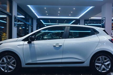 Renault Clio 7.864 km 16.999 &euro; Denkingen 78588