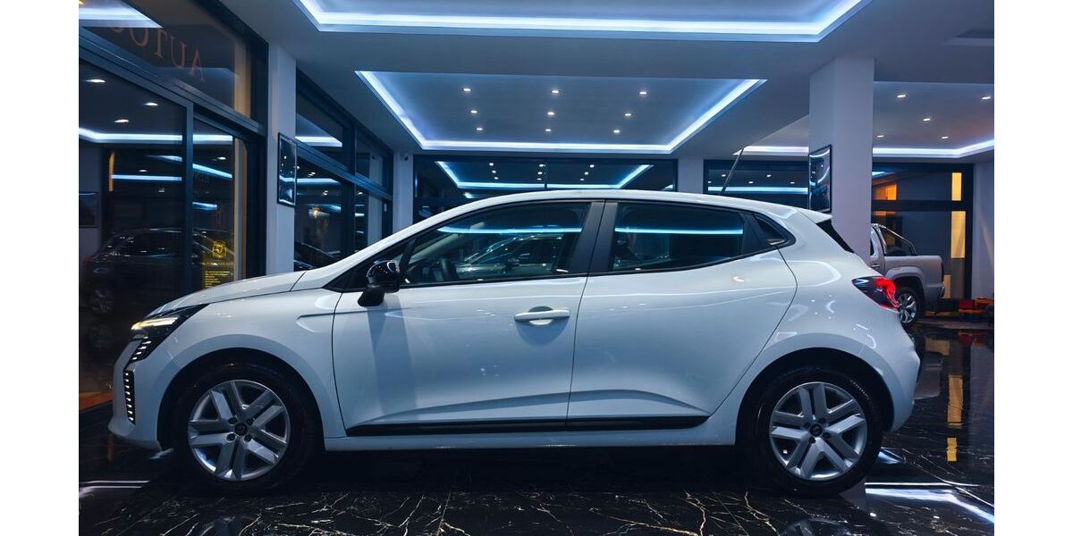 Renault Clio 7.864 km 16.999 &euro; Denkingen 78588