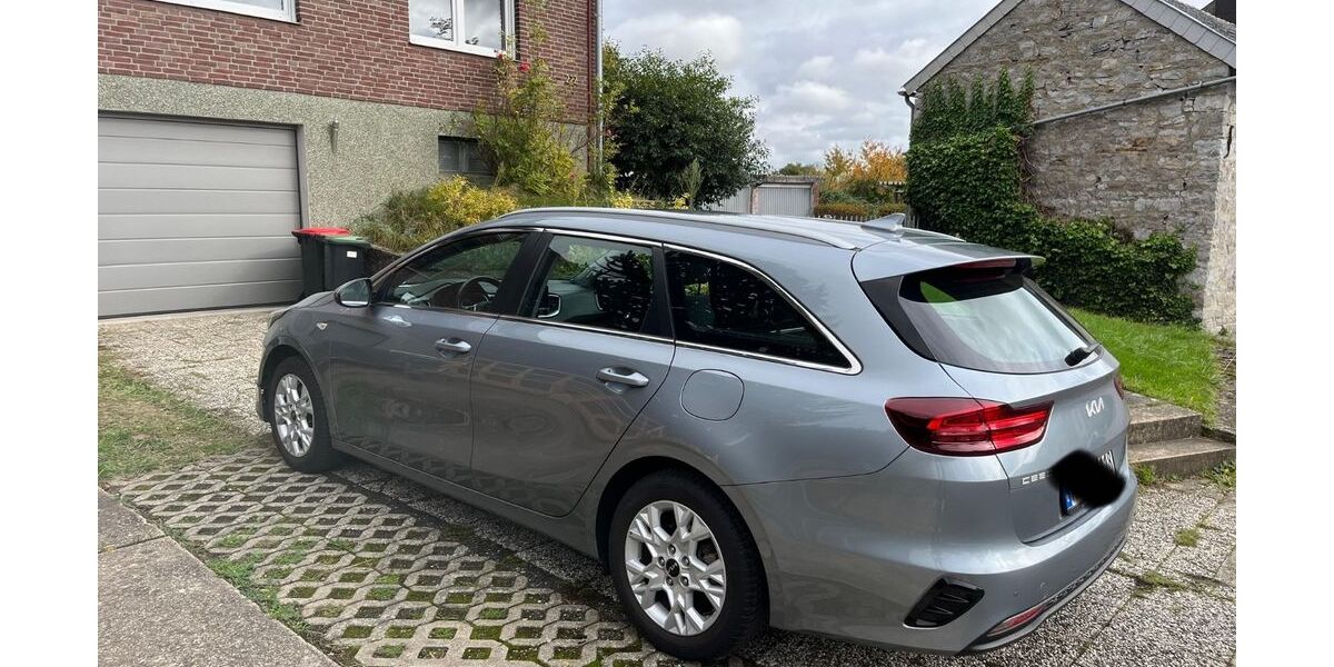 Kia ceed Sportswagon 54.000 km 16.999 &euro; Aachen 52076