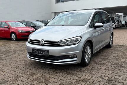 VW Touran 40.688 km 21.695 &euro; Stuttgart 70597