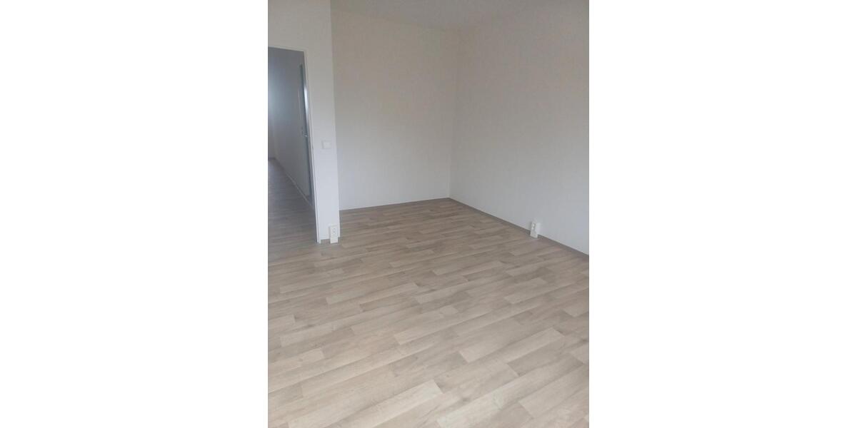 Etagenwohnung Bad Langensalza - 3 Zimmer, 62 m&sup2;, 340&euro; | Angebot:25370132