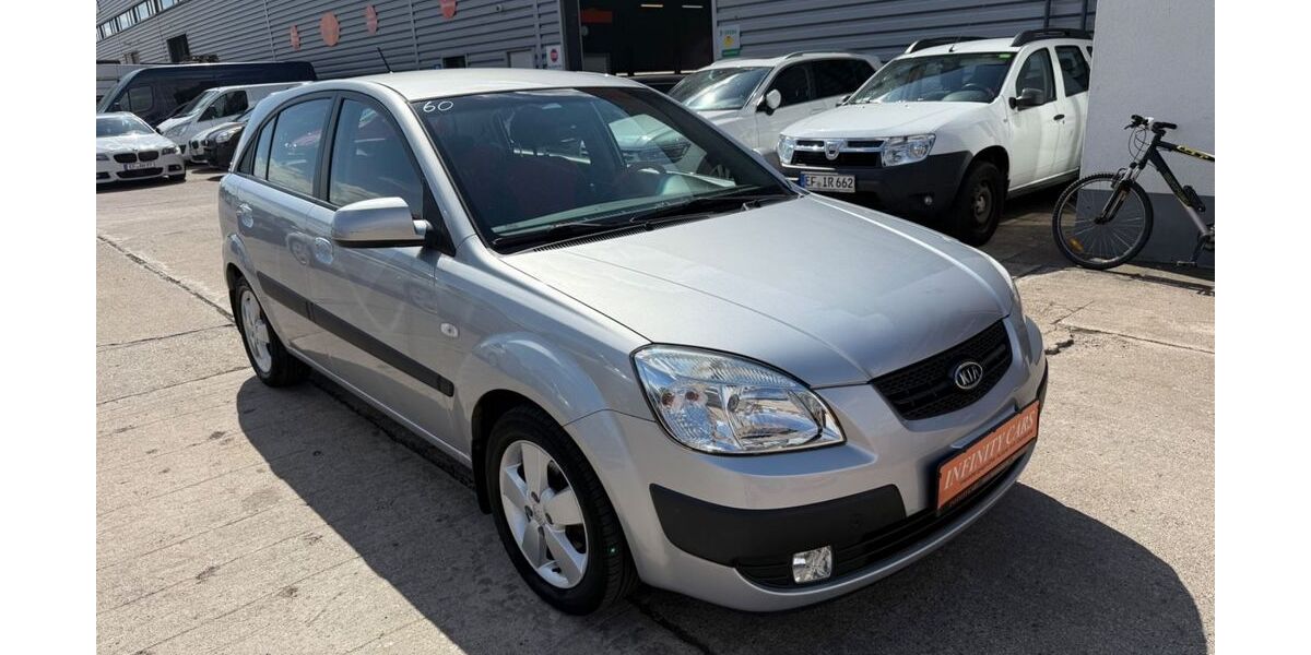 Kia Rio 100.387 km 3.490 € Erfurt 99086
