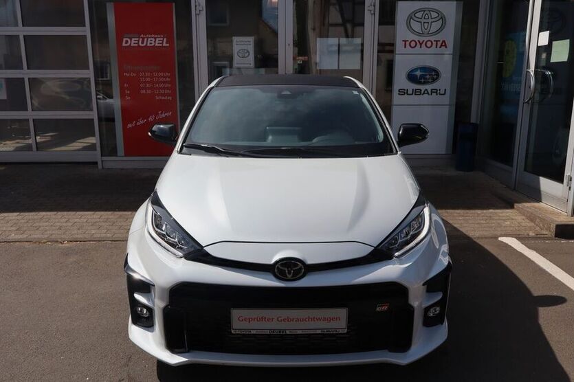 Yaris
