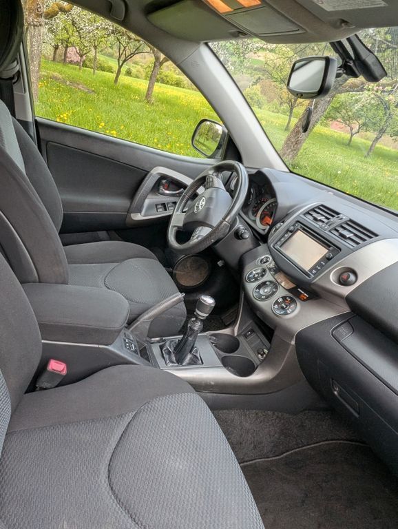 RAV 4