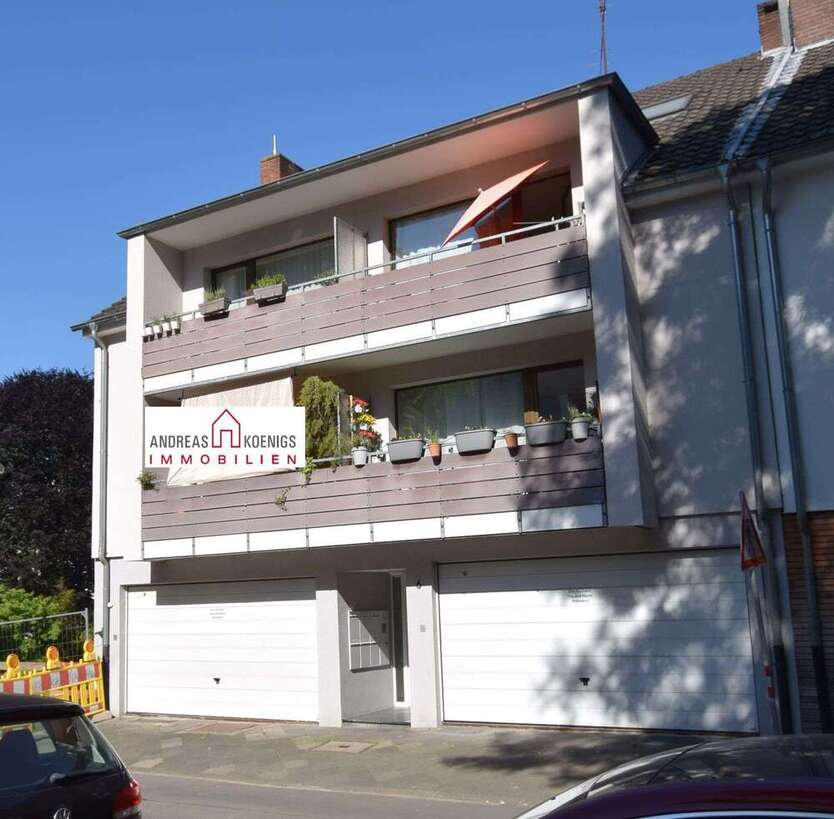 Haus zum Kaufen in Düsseldorf 1.800.000 € 398 m²
