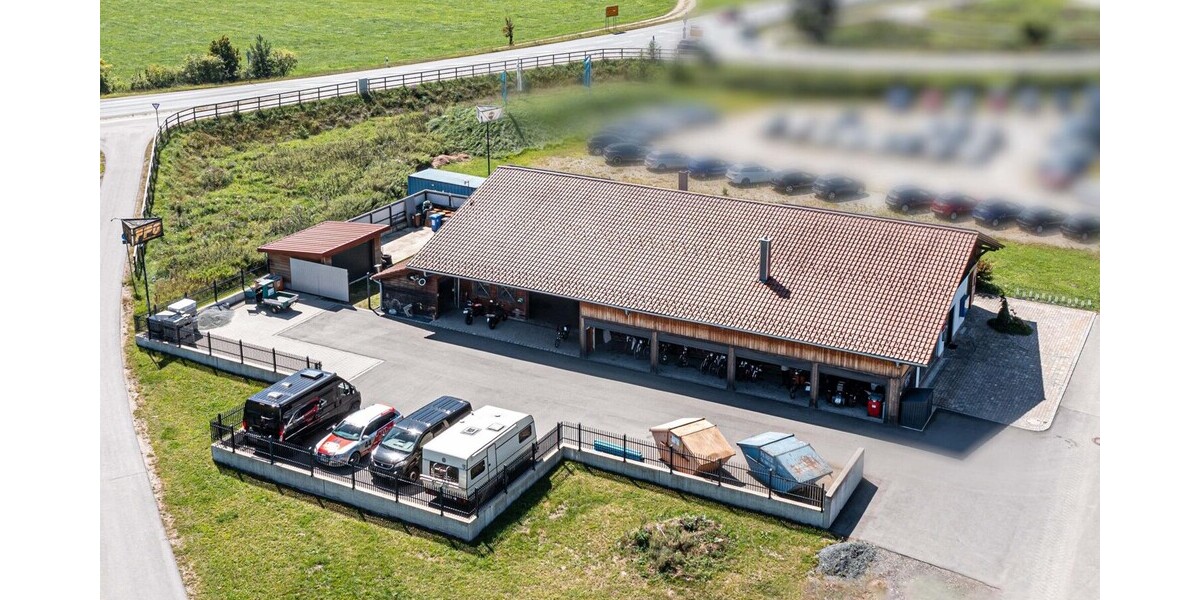 Vielseitige Werkstatt mit großzügiger Freifläche und Raum für Ideen - Gewerbeobjekt Eschlkam | Angebot:24787949